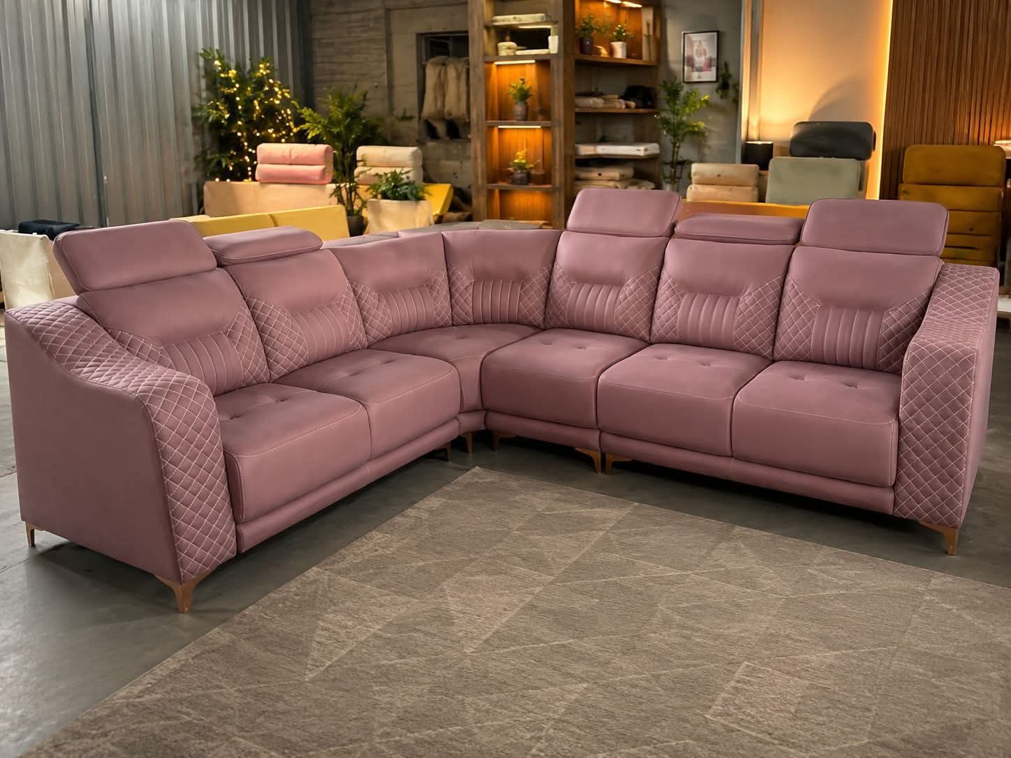 Dusty rose tufted Chesterfield two-piece set